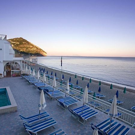 Hotel Vittorio Beach Resort Barano dʼIschia Zewnętrze zdjęcie