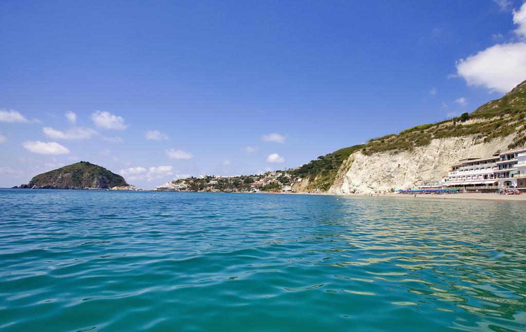 Hotel Vittorio Beach Resort Barano dʼIschia Zewnętrze zdjęcie