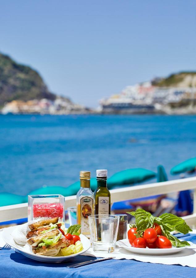 Hotel Vittorio Beach Resort Barano dʼIschia Zewnętrze zdjęcie
