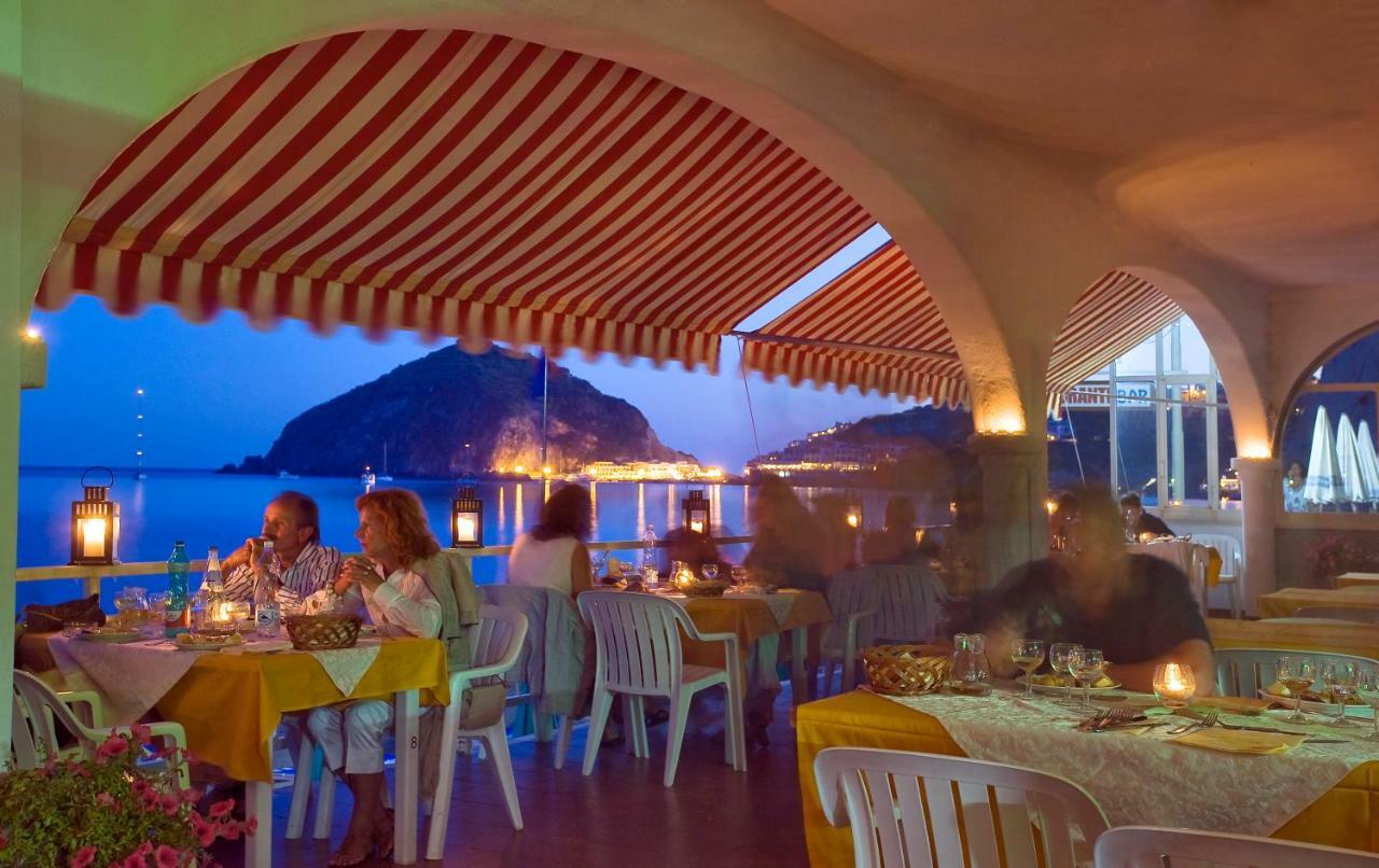 Hotel Vittorio Beach Resort Barano dʼIschia Zewnętrze zdjęcie